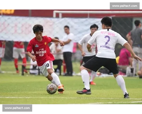 赛后深度解析：本场足球比赛战术布局与关键时刻表现的全面剖析